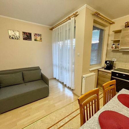 Marta Apartman Хайдусобосло Экстерьер фото