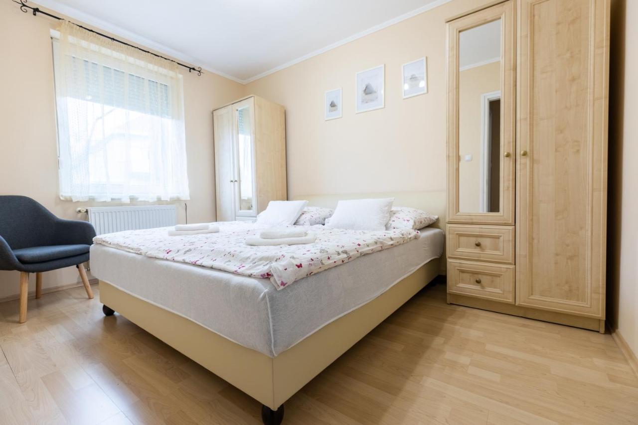 Marta Apartman Хайдусобосло Экстерьер фото