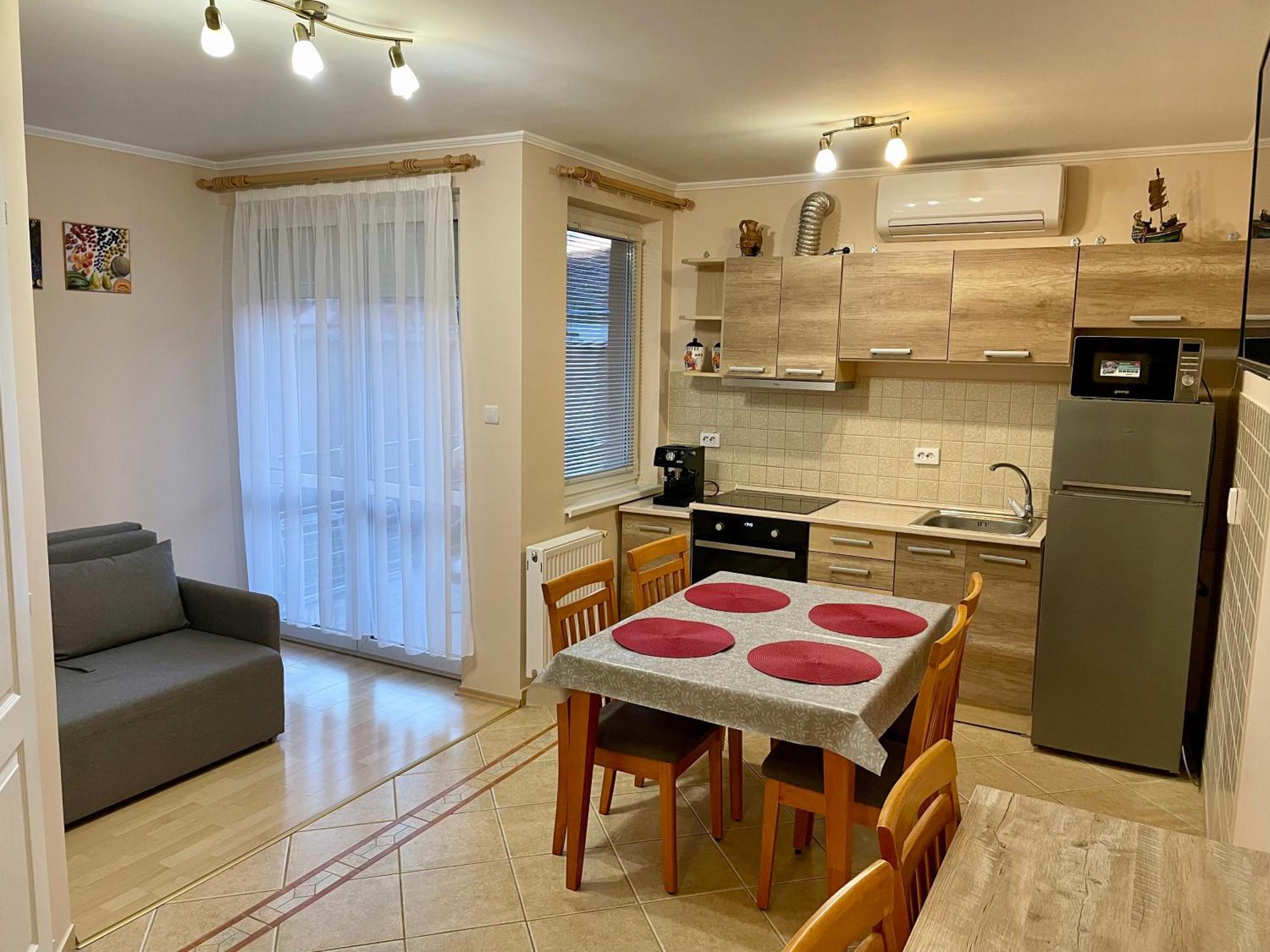 Marta Apartman Хайдусобосло Экстерьер фото