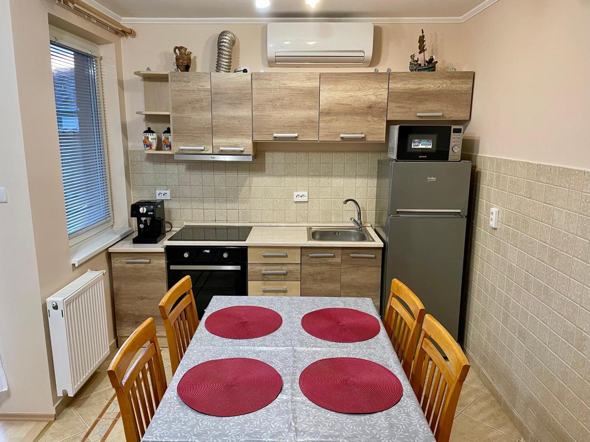 Marta Apartman Хайдусобосло Экстерьер фото
